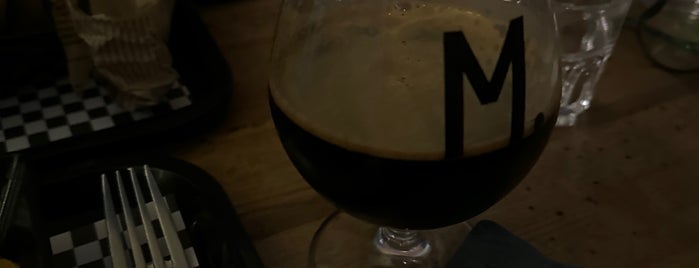 Manifest Taproom is one of Zoja'nın Kaydettiği Mekanlar.