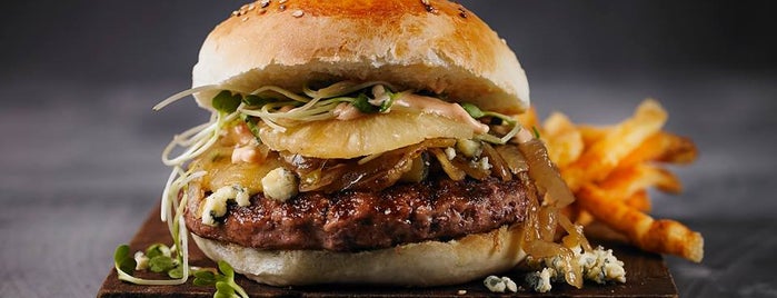 Mi Barrio Hamburguesería is one of The 13 Best Places for Cheeseburgers in Buenos Aires.