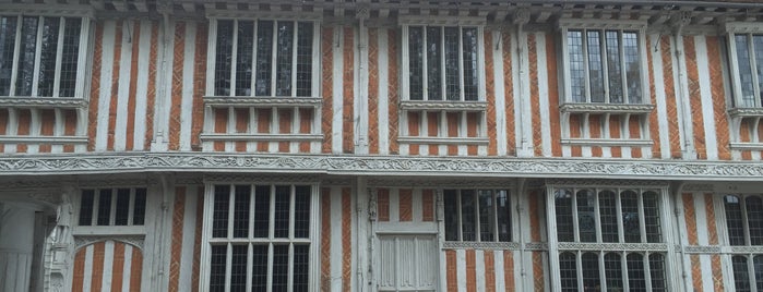 Paycocke's House is one of Lieux qui ont plu à Elliott.