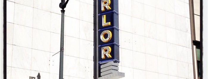 Parlor Live Seattle is one of สถานที่ที่ John ถูกใจ.