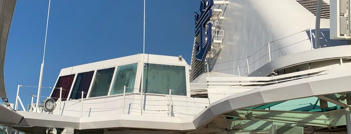 Empress of the Seas is one of Michael'in Beğendiği Mekanlar.