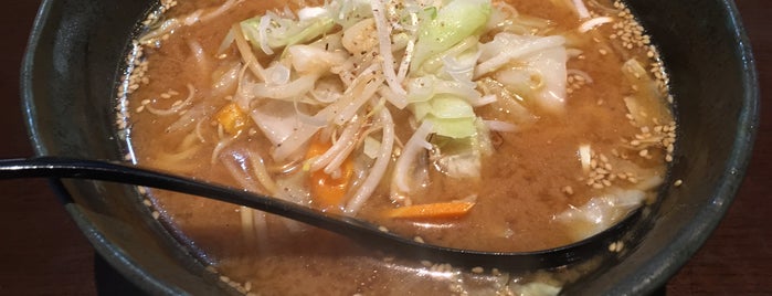 らーめん軽菜 is one of 軽井沢レストラン.