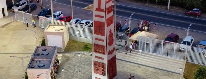 El obelisco is one of Colombia.