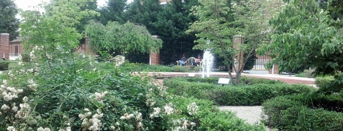 Dessie Moxley Gardens is one of UMD.