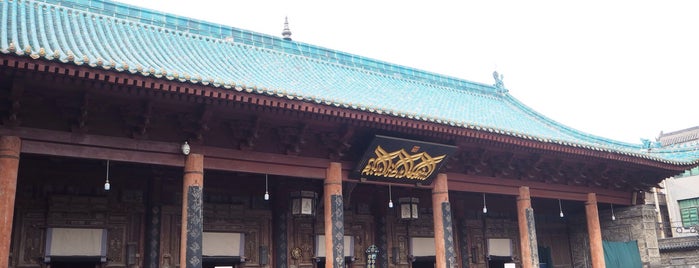 大学习巷清真寺 is one of สถานที่ที่ E. ถูกใจ.