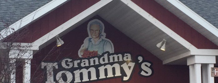 Grandma Tommy's Country Store is one of Midwest Trip 2013.