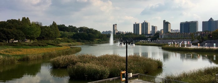 Music Fountain is one of 올림픽공원 9경.