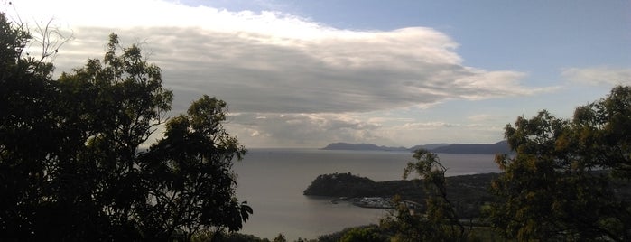 Earl Hill Summit is one of Karla’s Liked Places.