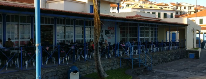 Pizza Café Praia das Palmeiras is one of restaurantes e cafés.