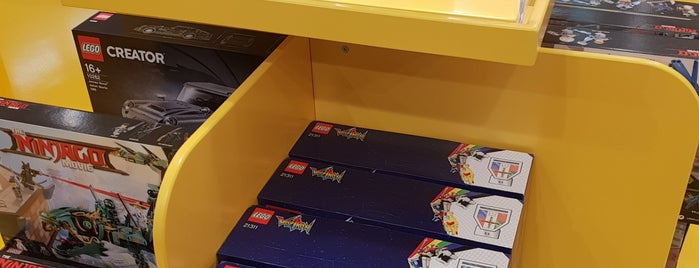 The Brick Shop is one of Lego Hideouts.