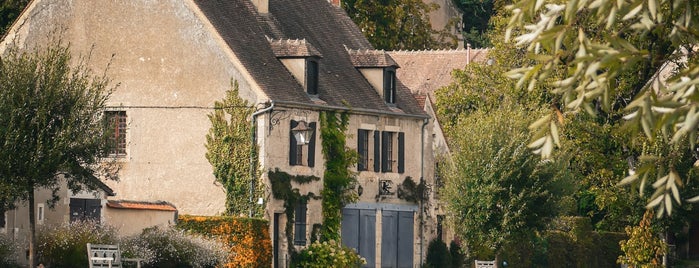 Apremont-sur-Allier is one of EU - Strolling France.