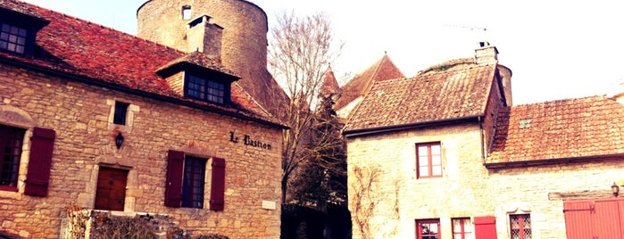Châteauneuf-en-Auxois is one of Les Plus Beaux Villages de France.