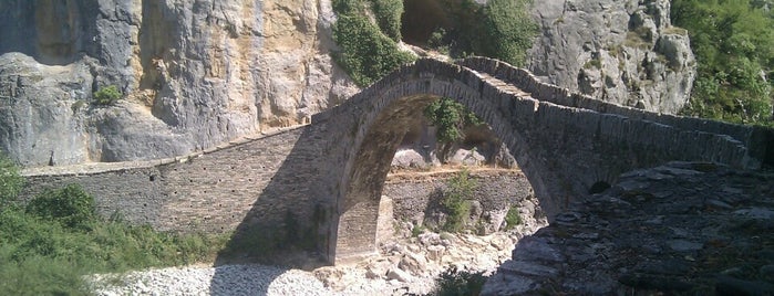 Πέτρινο Γεφύρι Κόκκορου (Γεφύρι του κυρ-Νούτσου) is one of Discover Epirus.