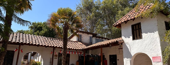 Centro Artesanal Los Dominicos is one of Santiago y Valpo 🇨🇱.