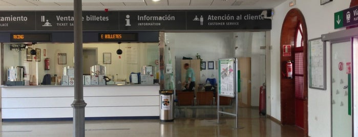 Estación de Ronda is one of Lauritaさんのお気に入りスポット.