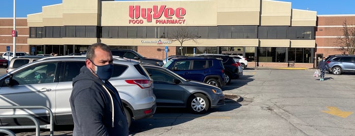 Hy-Vee is one of Top picks for Food and Drink Shops.