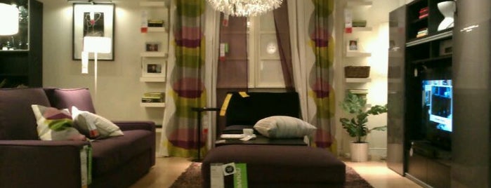 IKEA is one of mes endroit que j'aime.