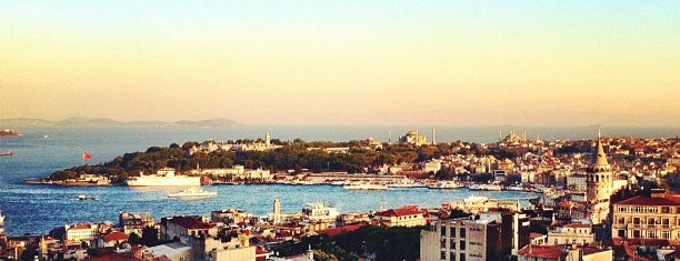 The Marmara Pera is one of Istanbul'un 100 Lezzeti.
