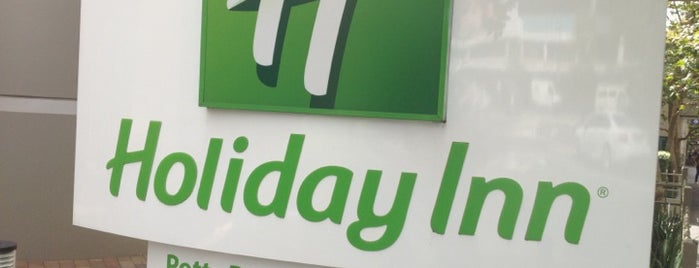 Holiday Inn is one of Scooterさんのお気に入りスポット.