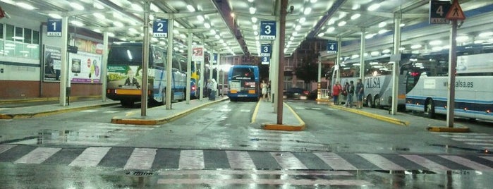 Estación de Autobuses ALSA is one of Raul'un Beğendiği Mekanlar.