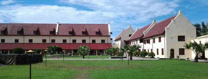Fort Rotterdam (Benteng Ujung Pandang) is one of Makassar Bisa Tonji.