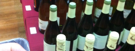 Sparrow Wine & Liquor Co. is one of Lieux qui ont plu à Charley.