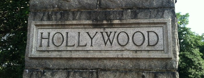 Hollywood Cemetery is one of keeping all my friends close to me.