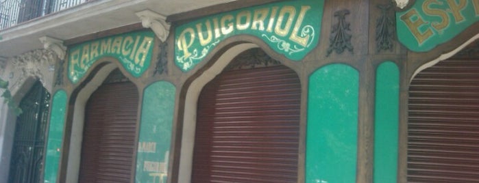 Farmacia Puigoriol is one of Gaudí and Modernism.