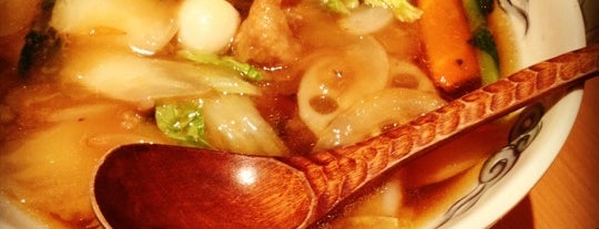 中華麺ダイニング 鶴亀飯店 is one of Adachi_Noodle.