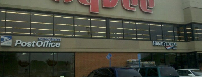 Hy-Vee is one of Staci’s Liked Places.
