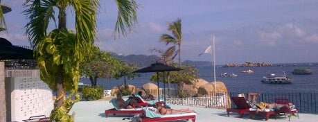 Hotel Boca Chica is one of Para disfrutar el sol la playa en Acapulco!.