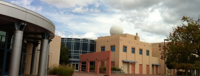 University of New Mexico - Science and Technology Park is one of Orte, die Christopher gefallen.