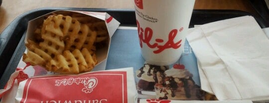 Chick-fil-A is one of Gregory'un Beğendiği Mekanlar.