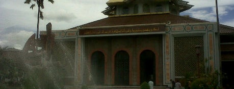 Masjid Kampus UGM is one of Menghapus Jejakmu...