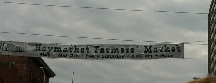 Farmers’ Market is one of Locais curtidos por Justin.