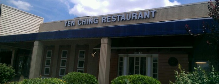 Yen Ching Chinese Restaurant is one of Posti che sono piaciuti a Kate.