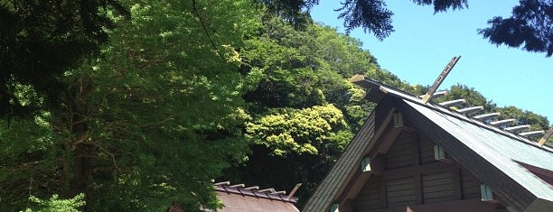 安房神社 is one of 諸国一宮.