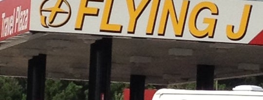 Flying J is one of Orte, die Lizzie gefallen.