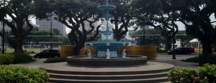 Tan Kim Seng Fountain is one of Singapore Civic District Trail.