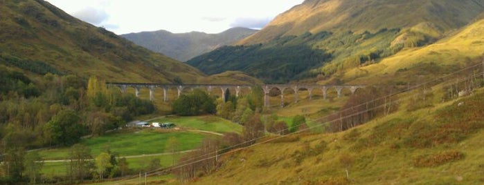Glenfinnan Viaduct is one of Harry Potter locations.