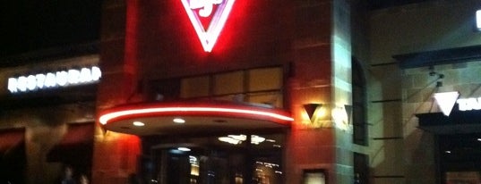 BJ's Restaurant & Brewhouse is one of Spots to Eat.