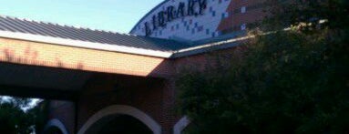 Shreve Memorial Library Broadmoor Branch is one of Tour de Shreveport.