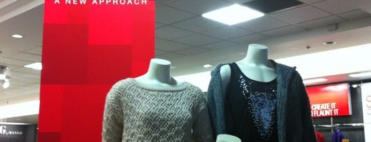 JCPenney is one of Posti che sono piaciuti a Eve McWoosley.
