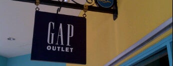 Gap Factory Store is one of Lugares favoritos de José.
