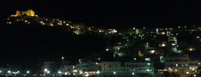 Yacht Cafe-Bar is one of Astypalaia.