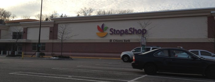 Super Stop & Shop is one of Lieux qui ont plu à Anca.