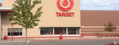 Target is one of Samaroさんのお気に入りスポット.