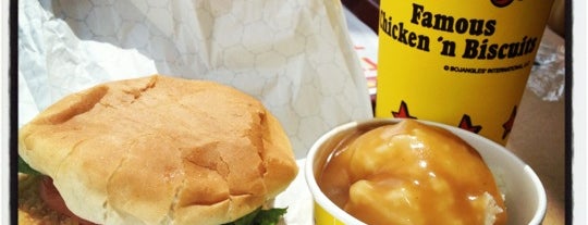 Bojangles' Famous Chicken 'n Biscuits is one of สถานที่ที่ Jimmy ถูกใจ.