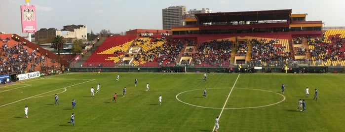 Estadio Santa Laura - Universidad SEK is one of Mis lugares mas habituales.
