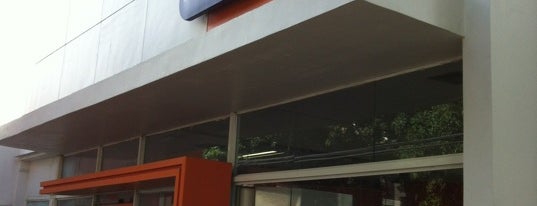 Banco Itaú is one of diversos.